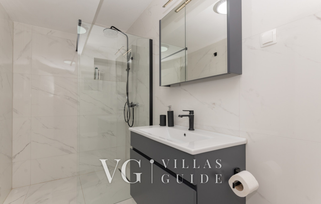 Star Hill - Makarska Bagno