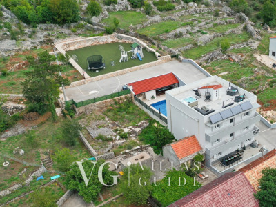 Star Hill - Makarska