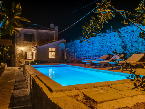 Villa Palazzo Limone with pool Mali Lošinj