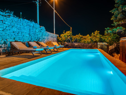 Villa Palazzo Limone with pool Mali Lošinj