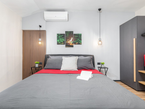 Modern & warm studio near Arena