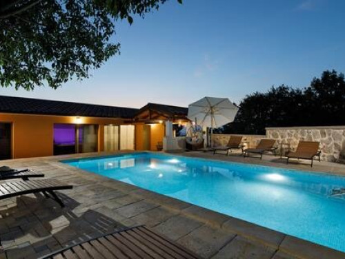 Holiday home Lišnjak