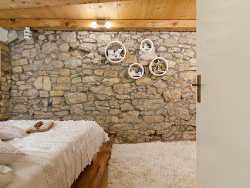 Holiday home Lišnjak