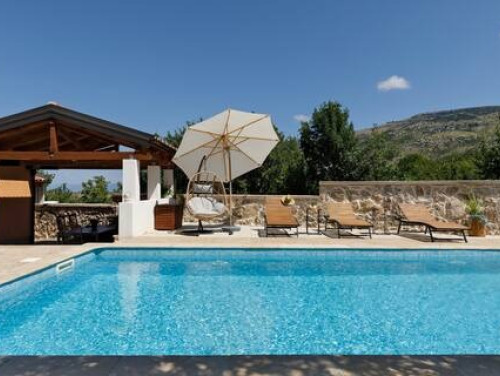 Holiday home Lišnjak