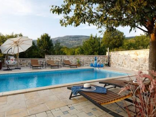 Holiday home Lišnjak