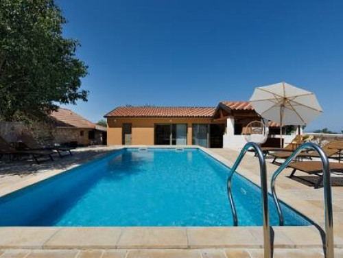 Holiday home Lišnjak