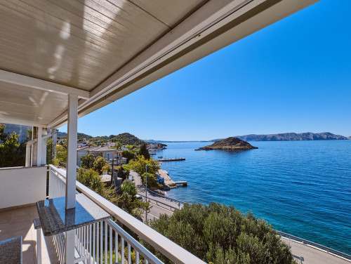 Villa Arnia apartman pool&beachfront