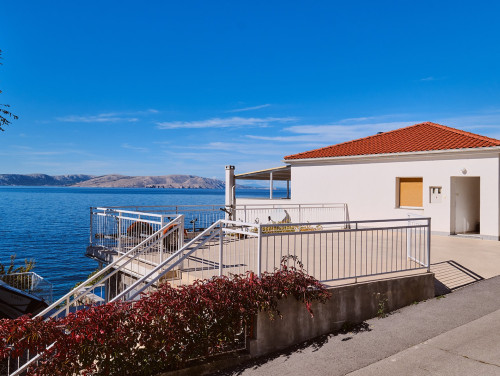 Villa Arnia apartman pool&beachfront