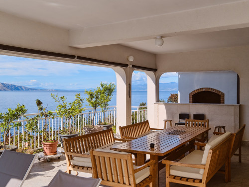 Villa Arnia apartman pool&beachfront