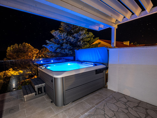 Villa Figs whirpool&beachfront&seaview apartman 2