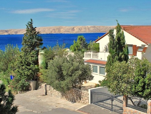 Villa Figs whirpool&beachfront&seaview apartman 2