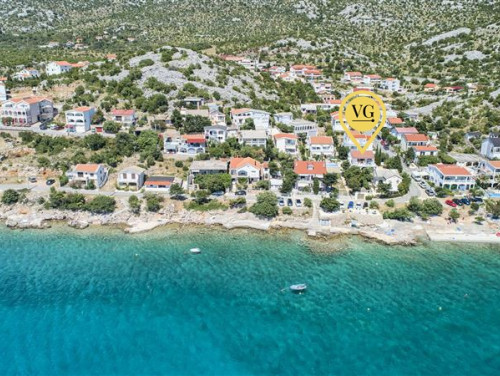 Villa Figs whirpool&beachfront&seaview apartman 2