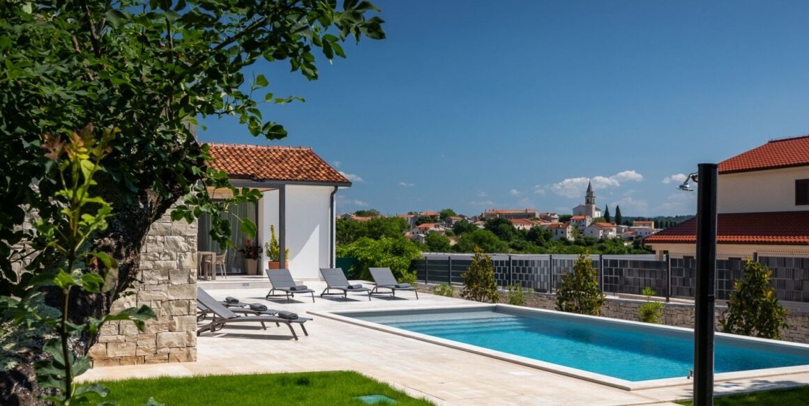 Top 7 villas with pool for an early summer vacation in Istria