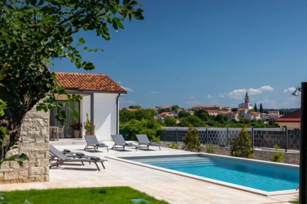 Top 7 villas with pool for a summer vacation in Istria